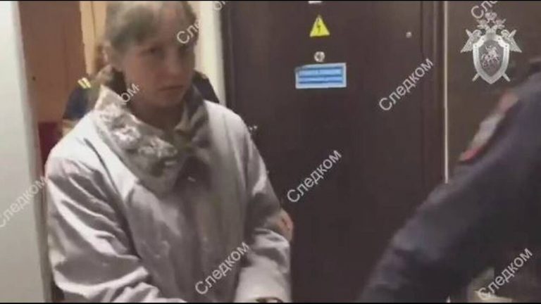 Φρίκη: Μάνα-κτήνος έβαλε φωτιά στα παιδιά της και τα παρακολουθούσε να καίγονται ζωντανά