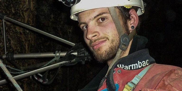 Τραγική ειρωνεία: Δύτης που βοήθησε στη διάσωση των παιδιών στην Ταϊλάνδη εγκλωβίστηκε σε σπήλαιο