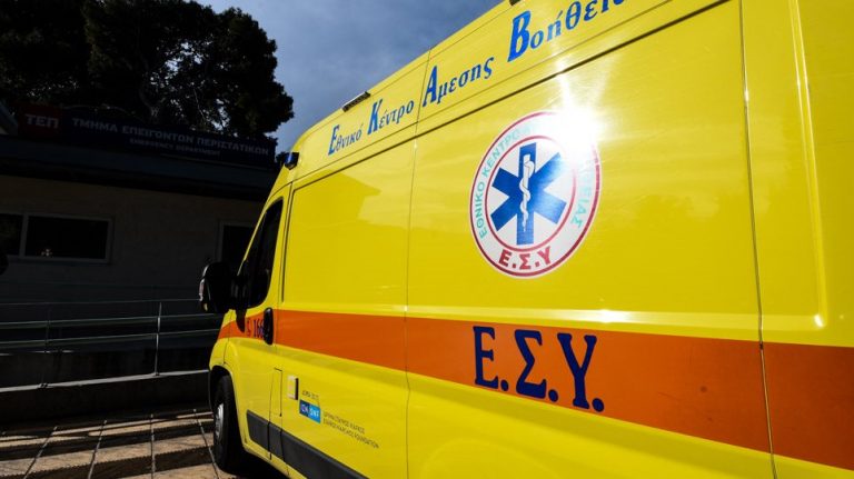 Σοκ στο Φάληρο: Πεντάχρονος καταπλακώθηκε από γκαραζόπορτα