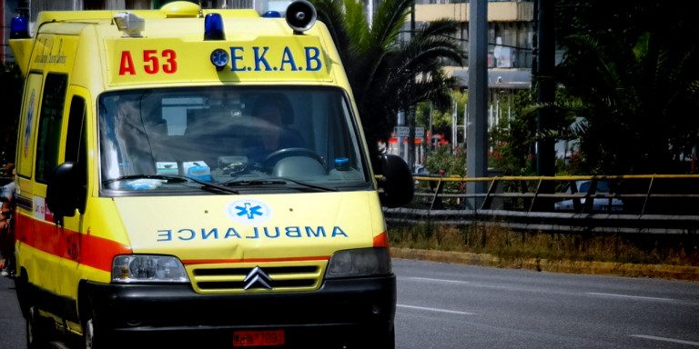 Θεσσαλονίκη: Γυναίκα έπεσε από μπαλκόνι 3ου ορόφου – Μεταφέρθηκε στο «Ιπποκράτειο»