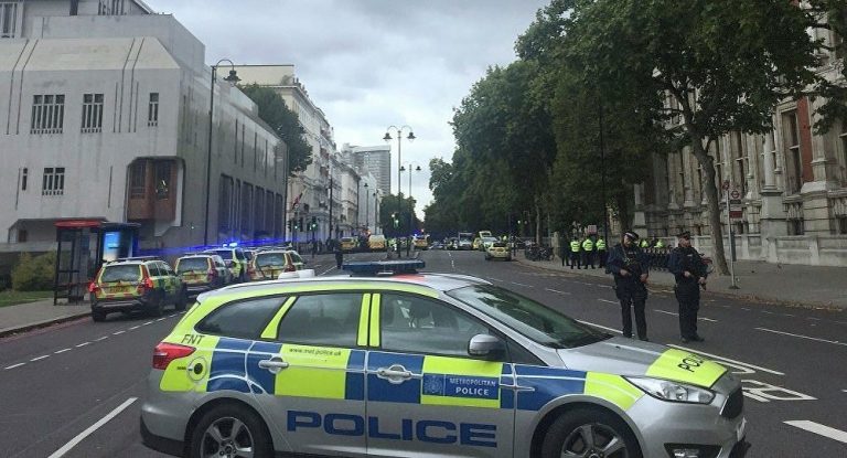 Επεισόδιο με μαχαίρι στο Λονδίνο, δύο σοβαρά τραυματίες