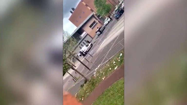 Ένοπλοι άνοιξαν πυρ σε καφετέρια στη βόρεια Γαλλία