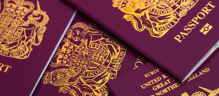 Έρχεται το οριστικό BREXIT στις 12 Απριλίου: Η Βρετανία τυπώνει νέα διαβατήρια χωρίς την ένδειξη ΕΕ!