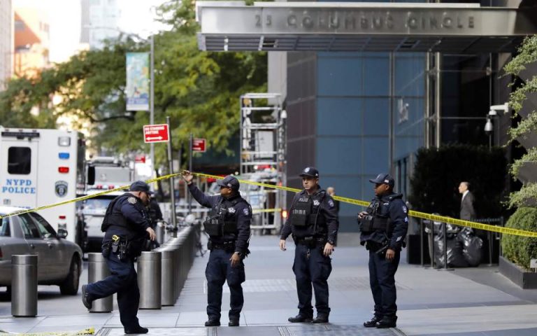 Συναγερμός σε 20 σχολεία στις ΗΠΑ -Αναζητείται οπλισμένη 18χρονη