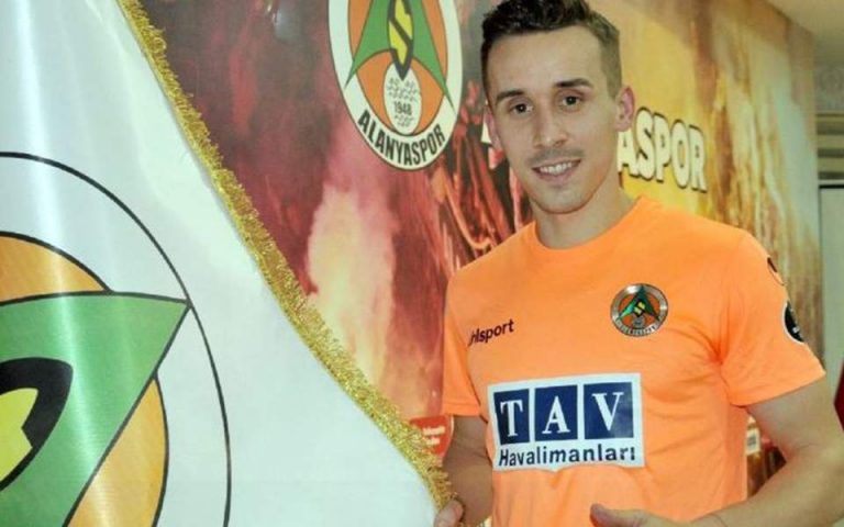 Τουρκία: Νεκρός ο Τσέχος διεθνής επιθετικός Σουράλ σε σύγκρουση λεωφορείου