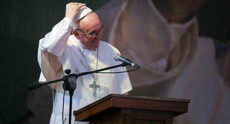 Ο ΠΑΝΑΓΙΌΤΑΤΟΣ ΠΆΠΑΣ ΦΡΆΝΣΙΣ ΉΘΕΛΕ ΝΑ ΠΡΟΣΕΥΧΗΘΕΊ ΜΑΖΊ ΜΕ ΤΟΥΣ ΒΟΎΛΓΑΡΟΥΣ ΑΛΛΆ ΤΟΥ ΈΚΛΕΙΣΑΝ ΤΗΝ ΠΌΡΤΑ