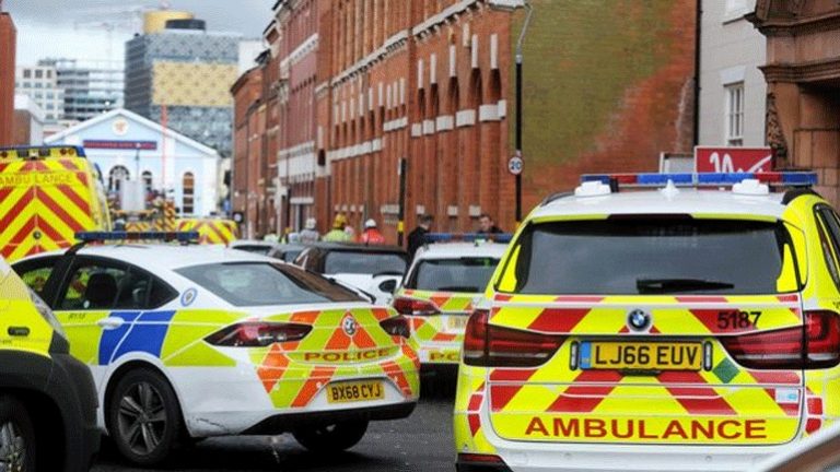 Βρετανία: Κατέρρευσε κτήριο στο Μπέρμιγχαμ – Τρεις τραυματίες
