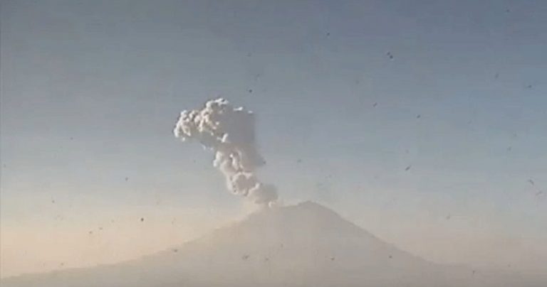 Μεξικό: «Ξύπνησε» το ηφαίστειο Popocatepetl