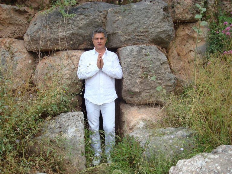 ΑΝ ΑΚΟΥΣΕΤΕ ΕΚΛΟΓΕΣ ΤΟΝ ΙΟΥΝΙΟ ΤΟΤΕ ΕΙΝΑΙ Η ΩΡΑ ΤΟΥ ΔΗΜΗΤΡΙΟΥ ΜΑΝΤΕ.