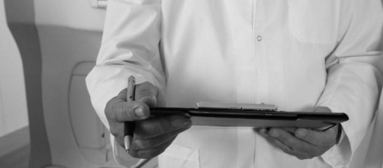 Κτηνωδία: Γιατρός ασέλγησε και κακοποίησε δεκάδες παιδάκια