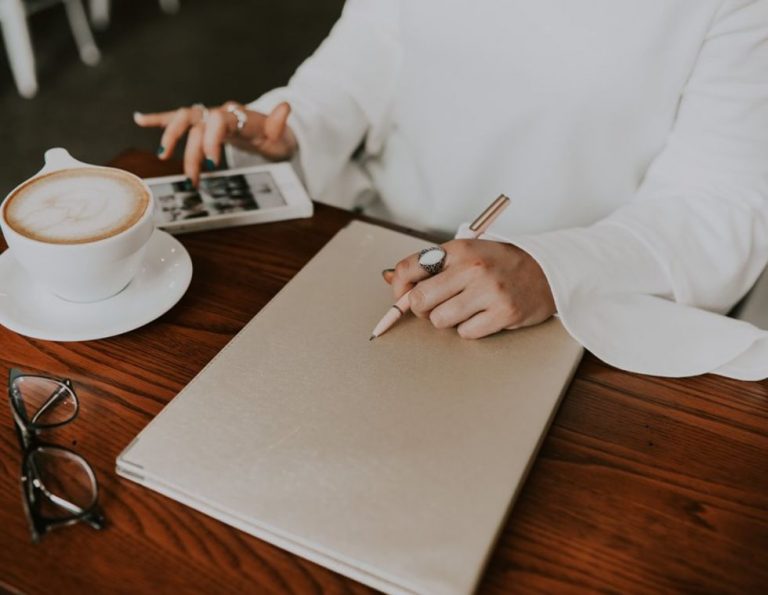 Σημάδια ενός Τοξικού Εργασιακού Χώρου και Πώς να τον Αντιμετωπίσετε