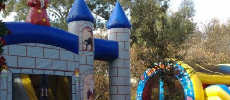 Ρωσία: Δυνατός αέρας «σήκωσε» φουσκωτό κάστρο – Σε κρίσιμη κατάσταση 3 παιδιά