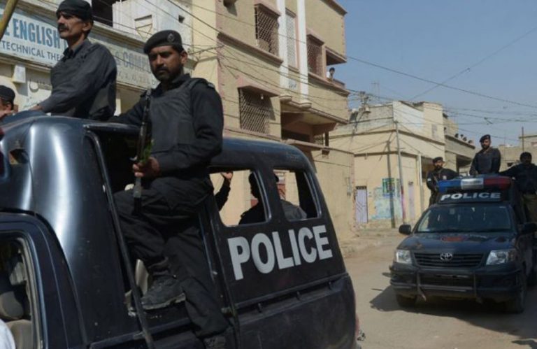 Πακιστάν: Νεκροί και τραυματίες από έκρηξη σε χώρο λατρείας σουφιστών