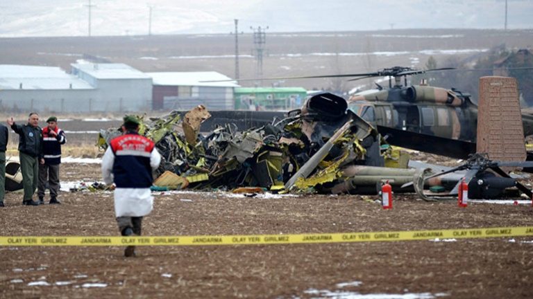 Τουρκικό στρατιωτικό ελικόπτερο έπεσε στην Καππαδοκία – Ένας νεκρός