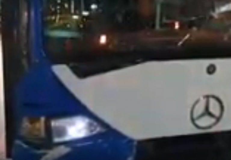 Ακυβέρνητο λεωφορείο στο κέντρο της Πάτρας