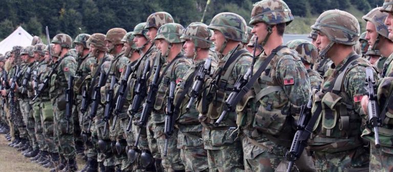 Πρόεδρος της Αλβανίας στους πρέσβεις ΗΠΑ-ΕΕ: «Ο Ε.Ράμα μας οδηγεί σε εμφύλιο – Θα διατάξω επέμβαση του Στρατού»