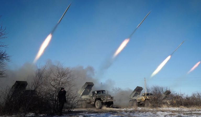 Εκτοξεύσεις Ρουκετών κατά Αμερικάνικης Βάσης στο Ιράκ