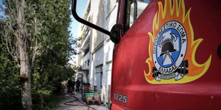 Κυψέλη: Εκκενώθηκε πολυκατοικία λόγω φωτιάς