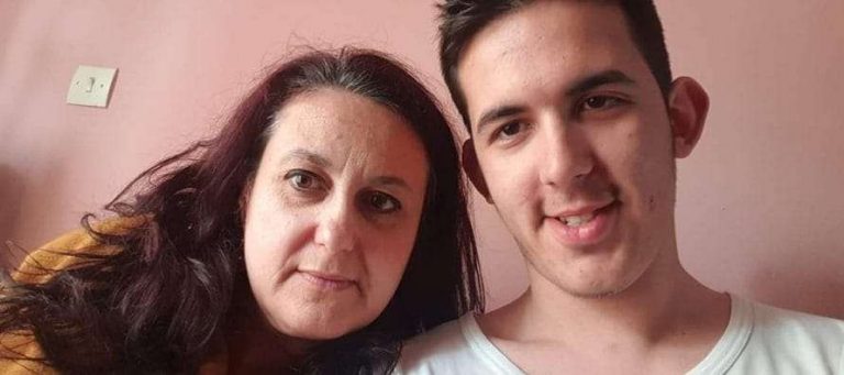 Μητέρα 4 παιδιών “σάρωσε” στις Πανελλαδικές και μπαίνει όπου θέλει!