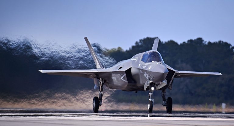 Οι ΗΠΑ δεν θα δέχονται πλέον νέους Τούρκους πιλότους για να εκπαιδευθούν στα F-35