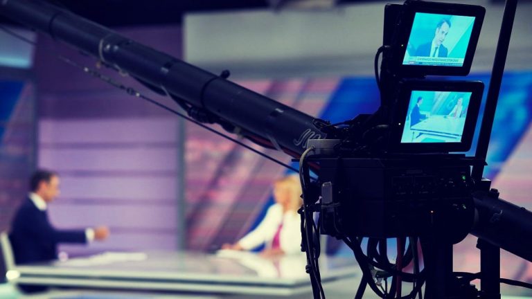 Έρευνα: Τα ελληνικά ΜΜΕ είναι και επισήμως τα πιο αναξιόπιστα του πλανήτη