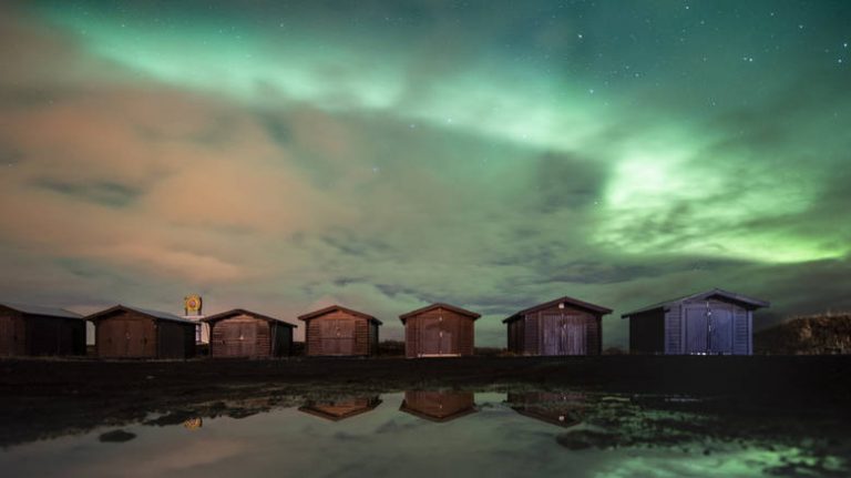 Περίεργη μετακίνηση του βόρειου μαγνητικού πόλου προβληματίζει τους επιστήμονες