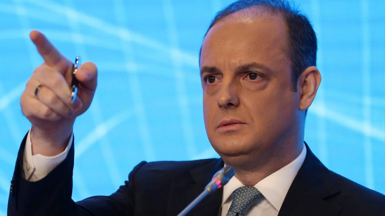 Ο ΕΡΝΤΟΓΆΝ ΈΣΤΕΙΛΕ ΤΟΝ ΔΙΕΥΘΥΝΤΉ ΤΗΣ ΚΕΝΤΡΙΚΉΣ ΤΡΆΠΕΖΑΣ ΤΗΣ ΤΟΥΡΚΊΑΣ ΣΤΟΝ ΑΓΎΡΙΣΤΟ…ΤΙ ΑΚΡΙΒΏΣ ΣΥΜΒΑΊΝΕΙ;