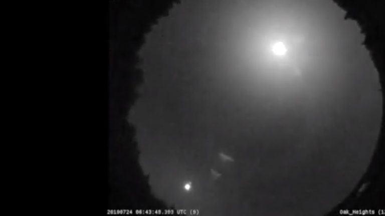 Εντυπωσιακό βίντεο: Μετεωρίτης έκανε τη νύχτα… μέρα στον Καναδά