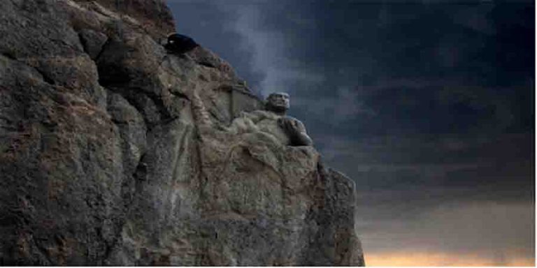 Το άγαλμα του Ηρακλή, και η Ελληνική περιγραφή στο όρος Μπεχιστούν (Behistun) στο Ιράν.