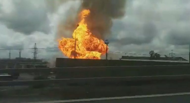 Μεγάλη φωτιά σε εργοστάσιο ηλεκτρισμού κοντά στη Μόσχα
