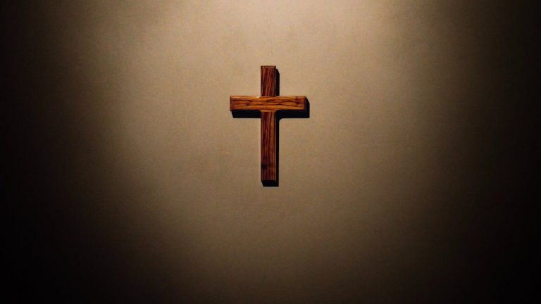 Στ. Πλουμιστός: Κάντε το σήμα του Σταυρού στο σπίτι σας – Ξεκινάει η περίοδος που αναφέρεται στις “ιερές γραφές”