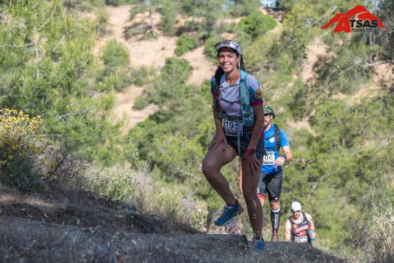 Καταπλακωμένη από βράχο βρέθηκε η αστροφυσικός στην Ικαρία – Τραγικός επίλογος στις έρευνες