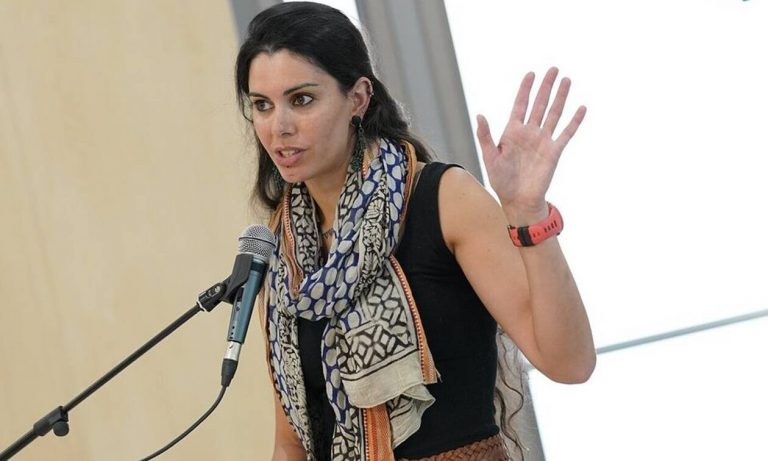 Ικαρία: Εξέλιξη – ΣΟΚ στην εξαφάνιση της 34χρονης – Βρέθηκαν κηλίδες αίματος στο ξενοδοχείο