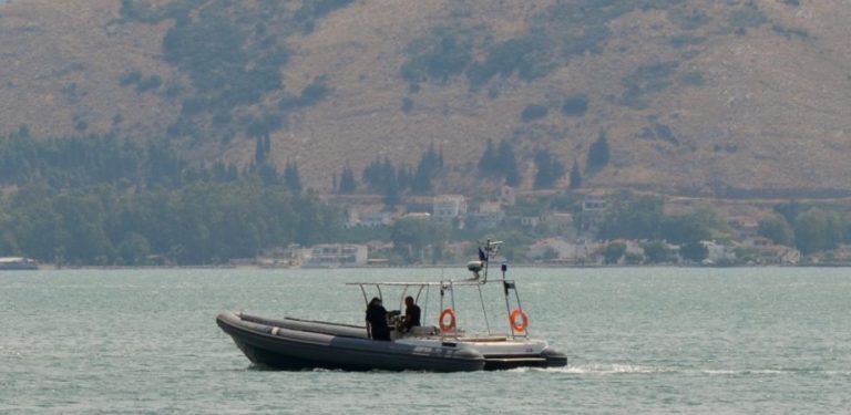 Πόρτο Χέλι: Συναγερμός στο Λιμενικό, διέφυγε ο χειριστής του φουσκωτού