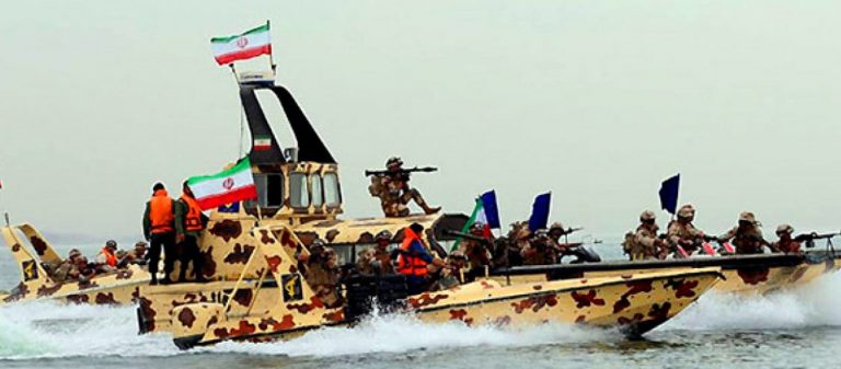 Έρχεται σύγκρουση μεγάλης κλίμακας στον Κόλπο; – Προειδοποιεί η Μόσχα: «Η Ουάσινγκτον ψάχνει αφορμή για πόλεμο»