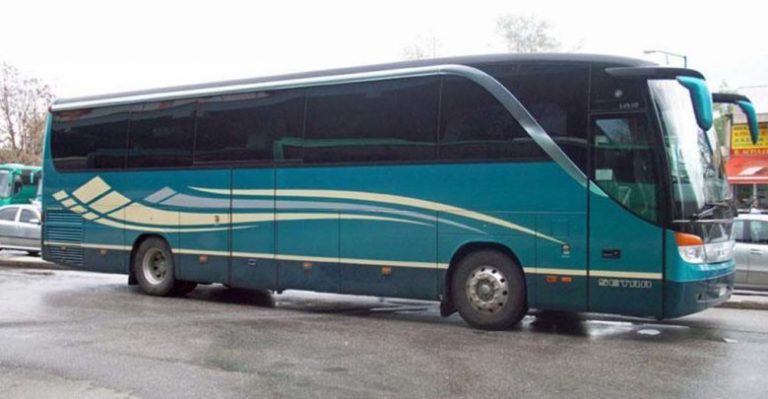 Λάρισα: Πανικός σε λεωφορείο λόγω επιβάτη με μηνιγγίτιδα