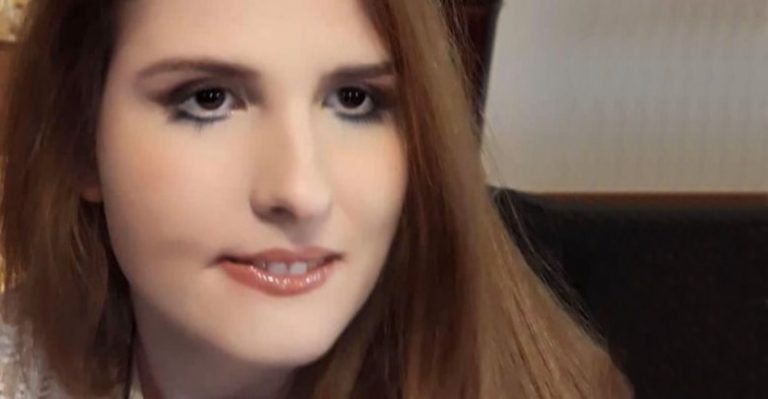 «Δεν εγκρίνουν 150 ευρώ για την καρέκλα της Μυρτώς»