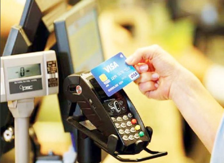 Πώς οι χάκερς μπορούν να σας κλέψουν με τις ανέπαφες συναλλαγές της κάρτας Visa