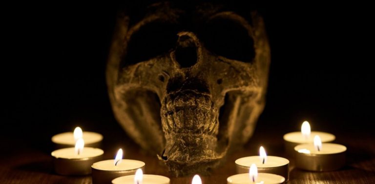 Κύπρος: Νεκρή σε σατανιστική τελετή 34χρονη – Κρατείται 50χρονη έγκυος σε δίδυμα