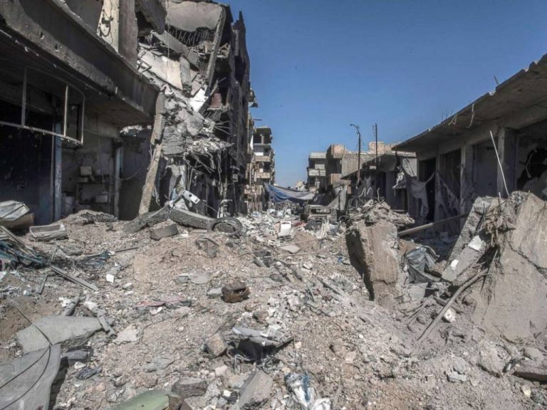 Ο συριακός στρατός ανέκτησε τον έλεγχο στρατηγικής σημασίας πόλης στο Ιντλίμπ