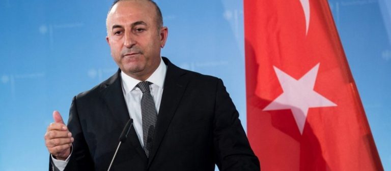 Στη Θράκη ο Τσαβούσογλου συνοδεία δεκάδων τουρκικών ΜΜΕ – «Ανεπιθύμητος» από τους Πομάκους