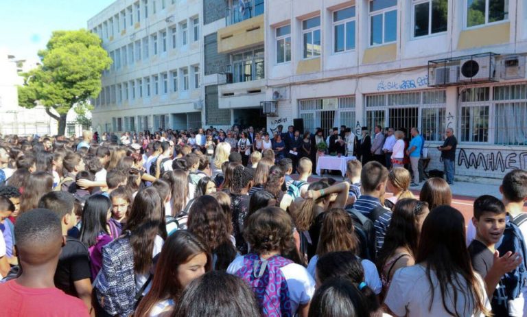 Φέρνουν πρόσφυγες στον Καραβόμυλο – Καζάνι που βράζει η Ανατολική Φθιώτιδα