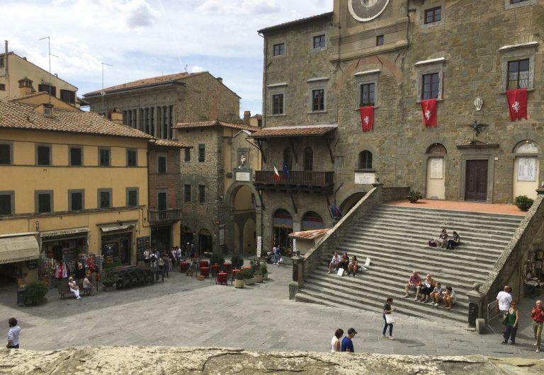 Συναγερμός στην Τοσκάνη για το «σούπερ» βακτήριο – 31 ύποπτοι θάνατοι