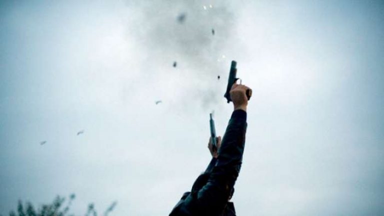 Παραλίγο τραγωδία στην Κρήτη: Κινδύνευσε η ζωή παιδιού από μπαλωθιές που… έπεφταν βροχή