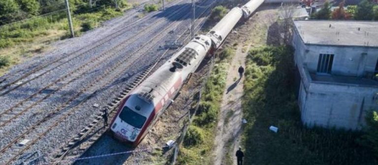 Εκτροχιάστηκε τρένο στο Κονγκό – Τουλάχιστον 50 νεκροί