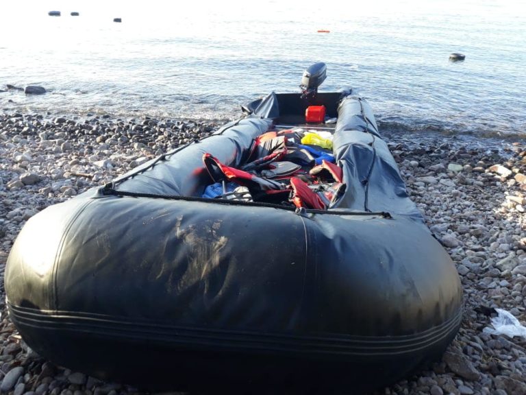 ΣΟΚ! Μεταφέρουν 4.000 παράνομους μετανάστες στην Κόρινθο! Επενδύσεις παντού. Ανάπτυξη για όλους…προυπόθεση να μην είσαι Ελλην