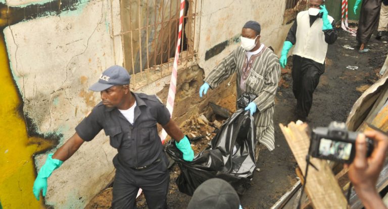 Τραγωδία στη Λιβερία: Νεκρά δεκάδες παιδιά από φωτιά σε σχολείο