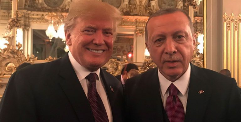 Η Αμερική εχει χεσμένη την Ελλαδα, την Τουρκία γουστάρει..Αίρονται όλες οι κυρώσεις με εντολή του Αμερικανού προέδρου