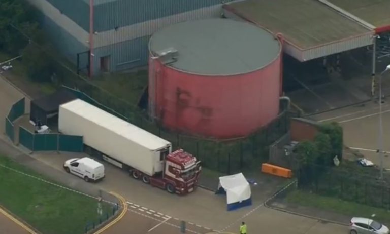 Πάγωσαν μέχρι θανάτου οι 39 άνθρωποι που βρέθηκαν στο φορτηγό στο Έσεξ