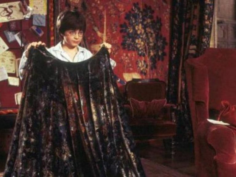 Πανεπιστήμιο Αθηνών: Ανακάλυψαν τον ευρυζωνικό…μανδύα του Χάρι Πότερ!